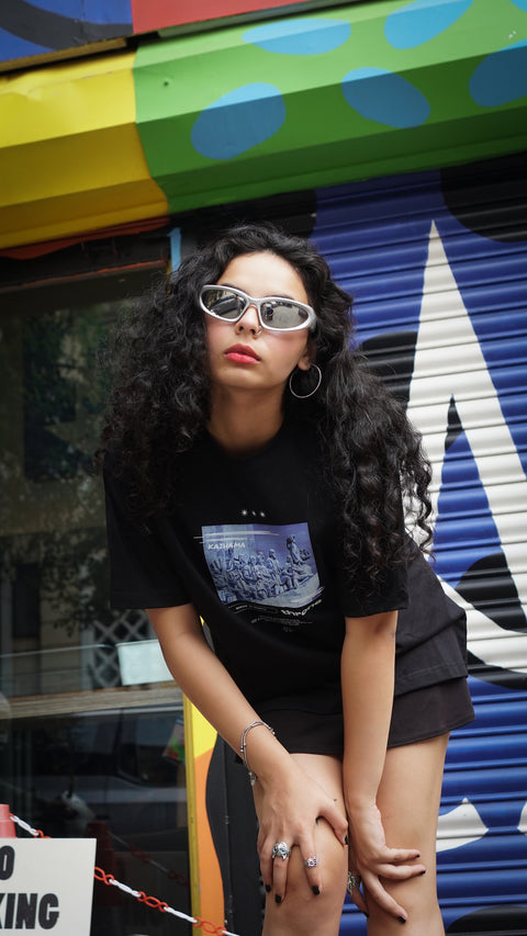 Throne by Kaihama Oversized Tshirt